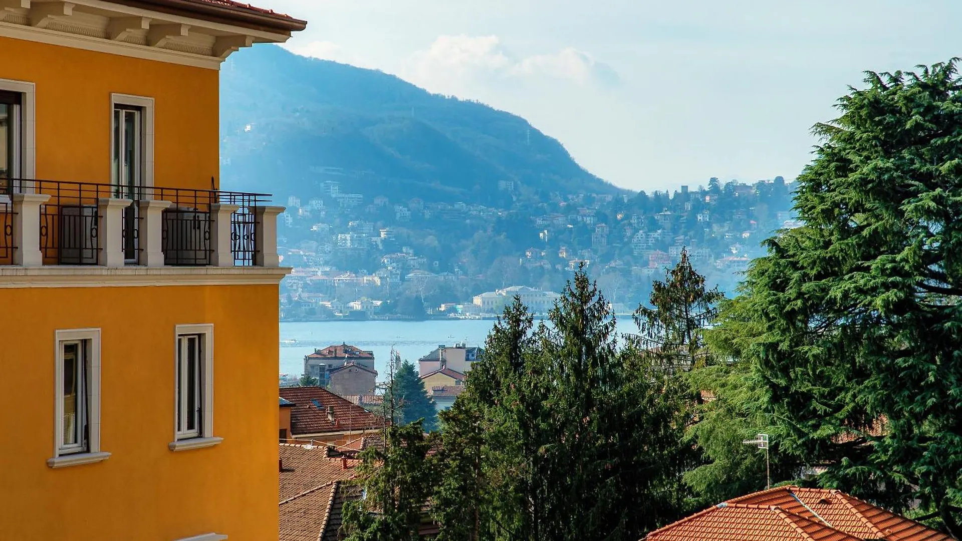 Sweet Home On The Lake - Downtown Como